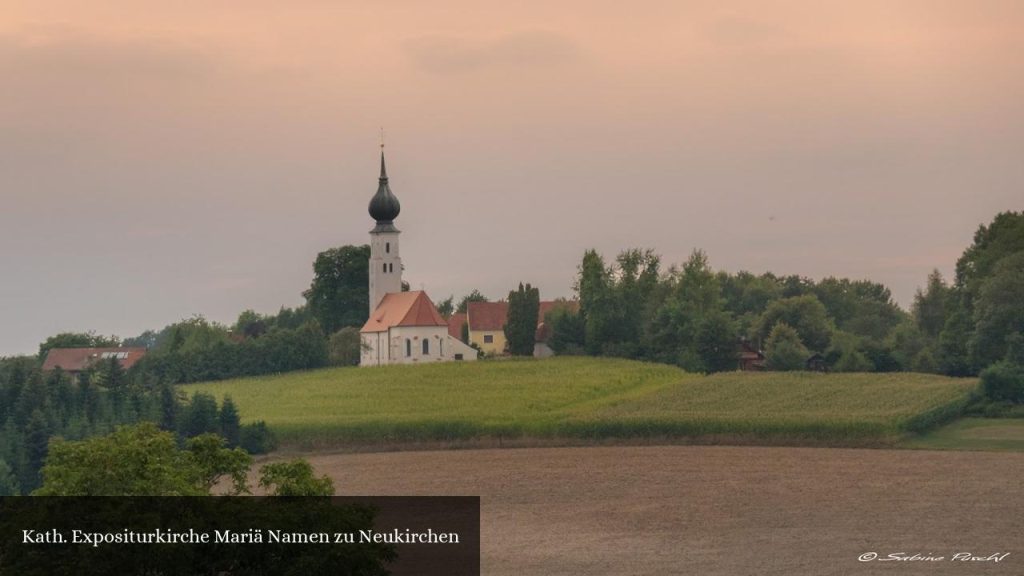 Kath. Expositurkirche Mariä Namen zu Neukirchen - Arnstorf (Bayern)