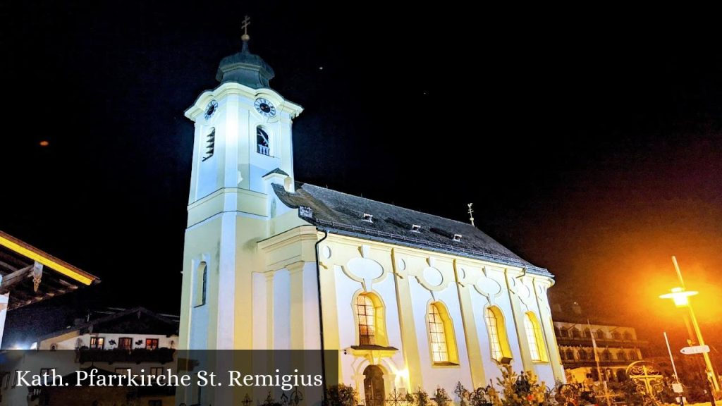 Kath. Pfarrkirche St. Remigius - Schleching (Bayern)