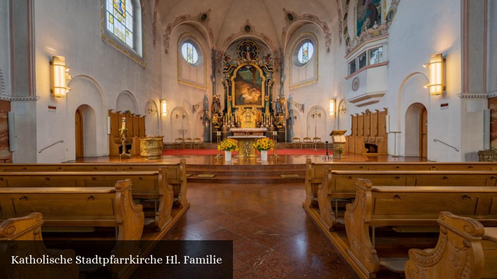 Katholische Stadtpfarrkirche Hl. Familie - Bad Griesbach im Rottal (Bayern)