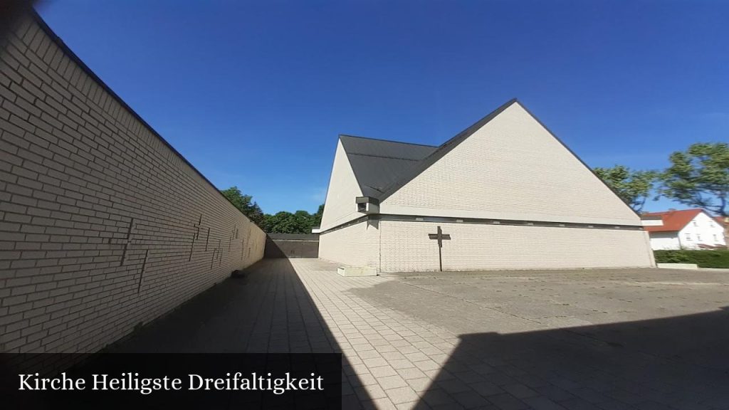 Kirche Heiligste Dreifaltigkeit - Simbach am Inn (Bayern)