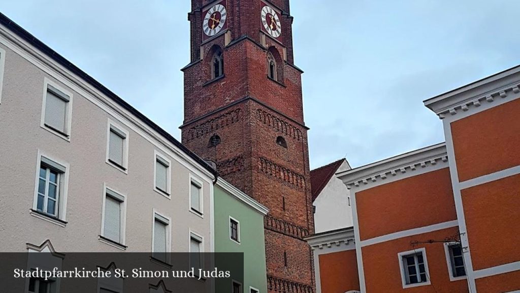 Stadtpfarrkirche St. Simon und Judas - Pfarrkirchen (Bayern)